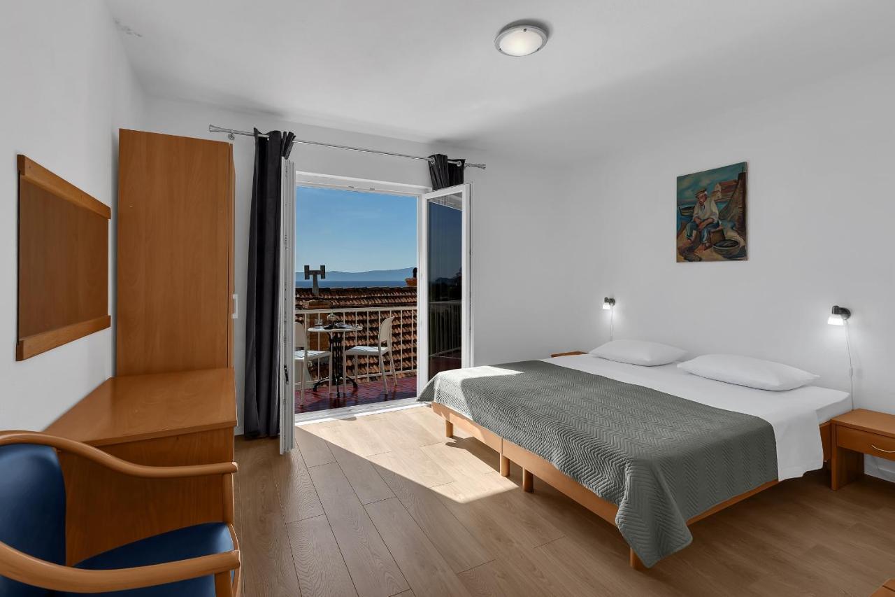 Apartments By The Sea Podgora, Makarska - 2596 외부 사진