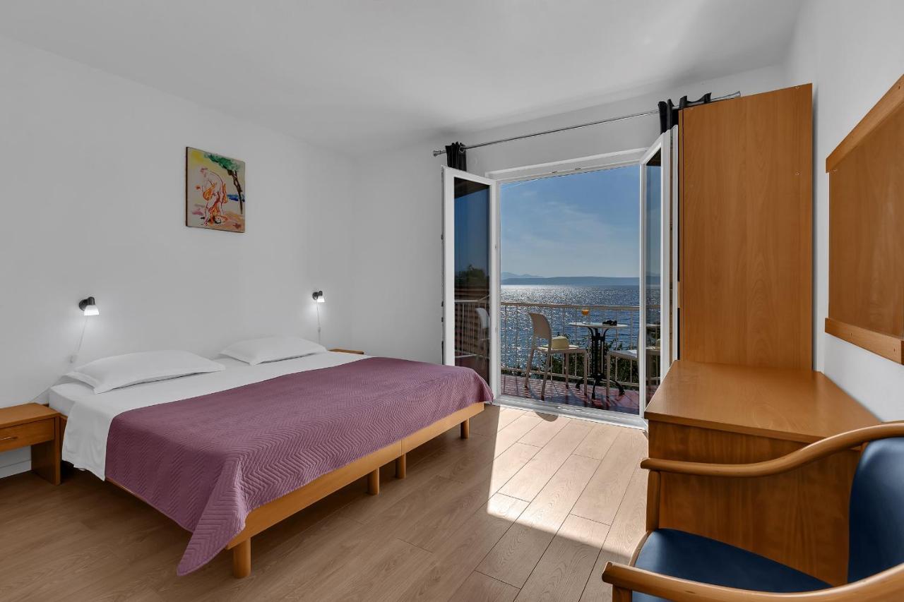 Apartments By The Sea Podgora, Makarska - 2596 외부 사진