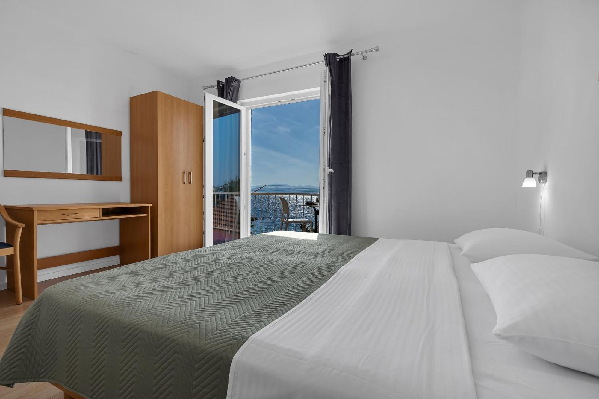 Apartments By The Sea Podgora, Makarska - 2596 객실 사진